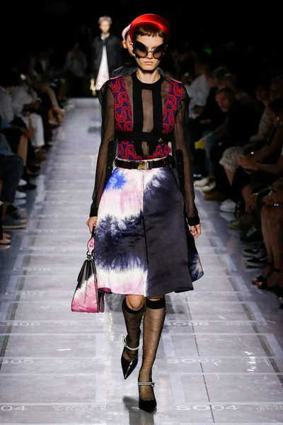 Look 43